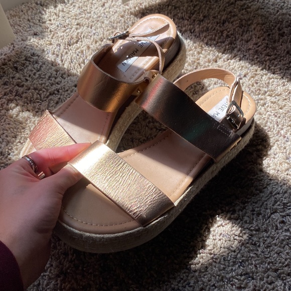 Sandals - Picture 5 of 5